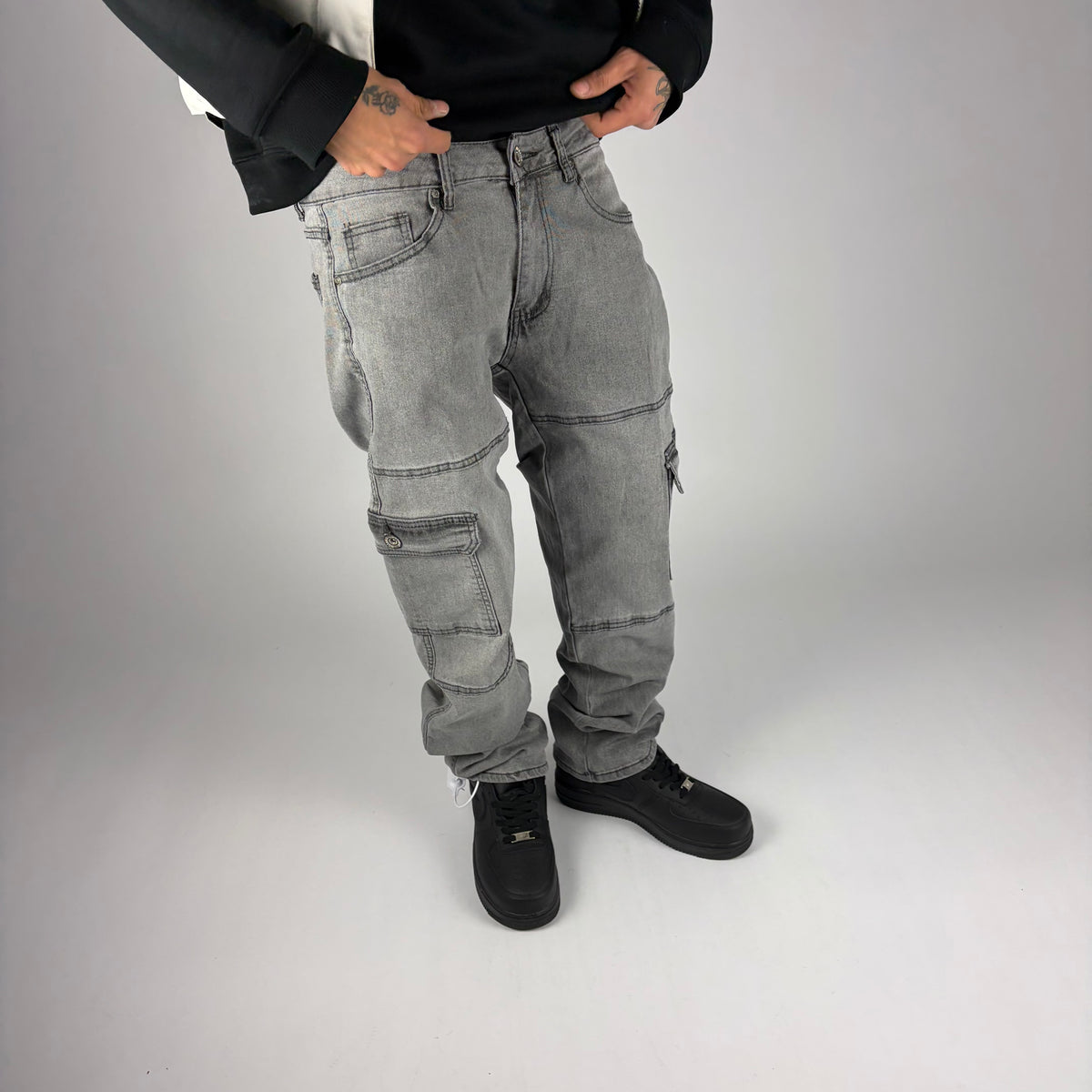 Gravik Cargo Jeans
