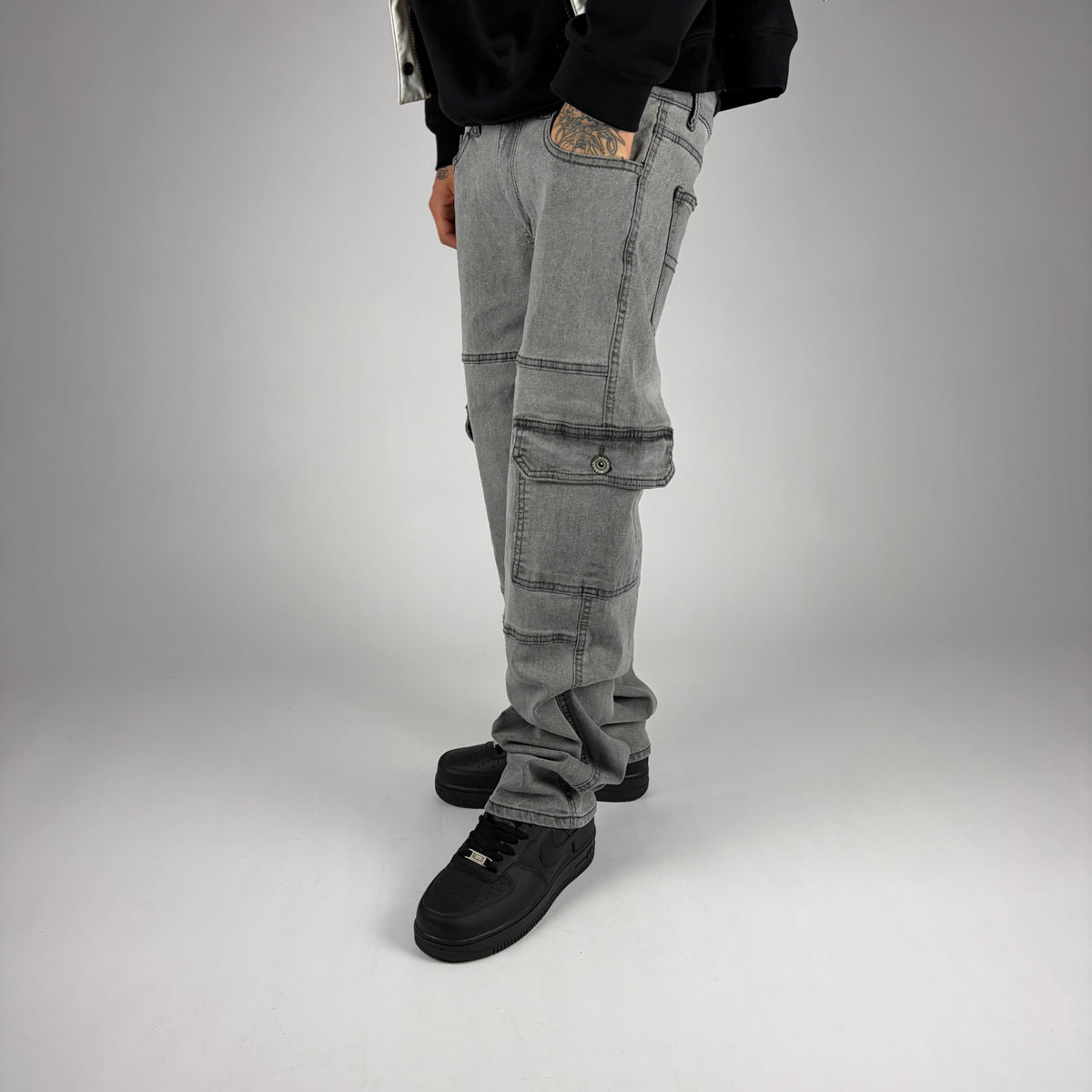 Gravik Cargo Jeans