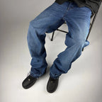 Blue Haze Straight Jeans hombre Stylo 88, look completo en modelo — denim streetwear Chile