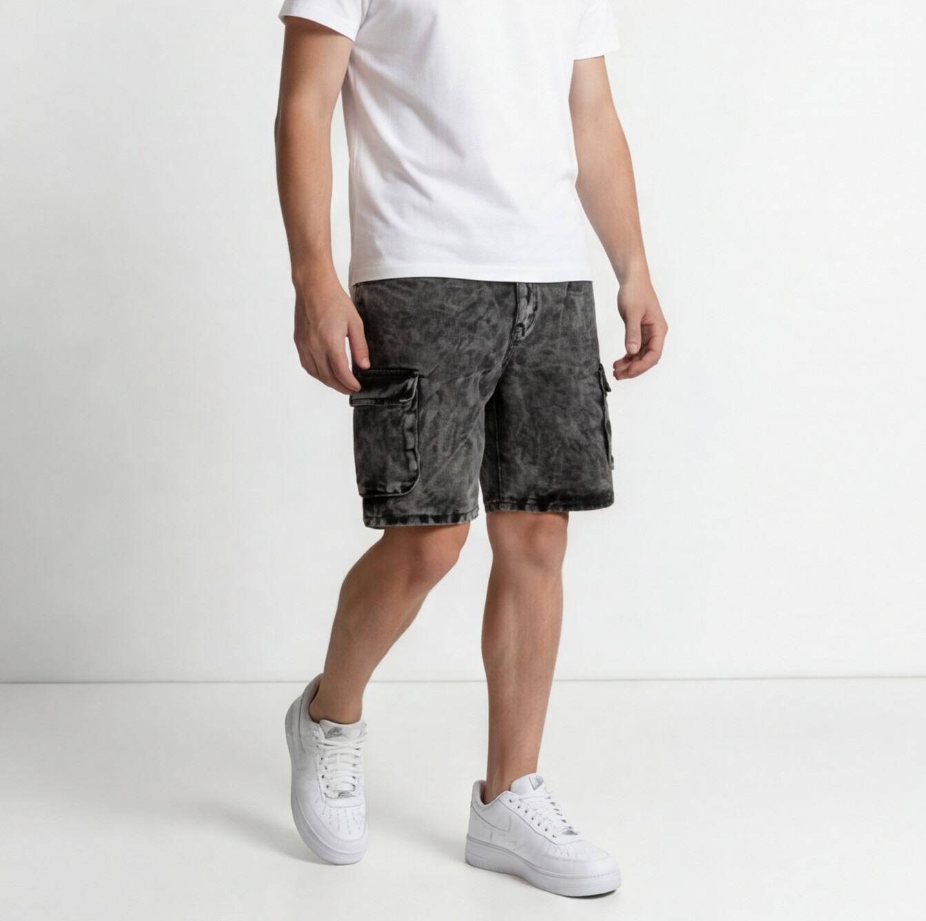 Noir Denim Short