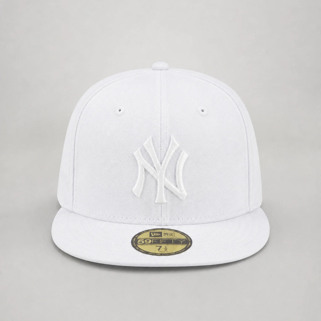 Gorra NY White New Era 59FIFTY, vista frontal — Stylo 88