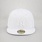 Gorra NY White New Era 59FIFTY, vista frontal — Stylo 88