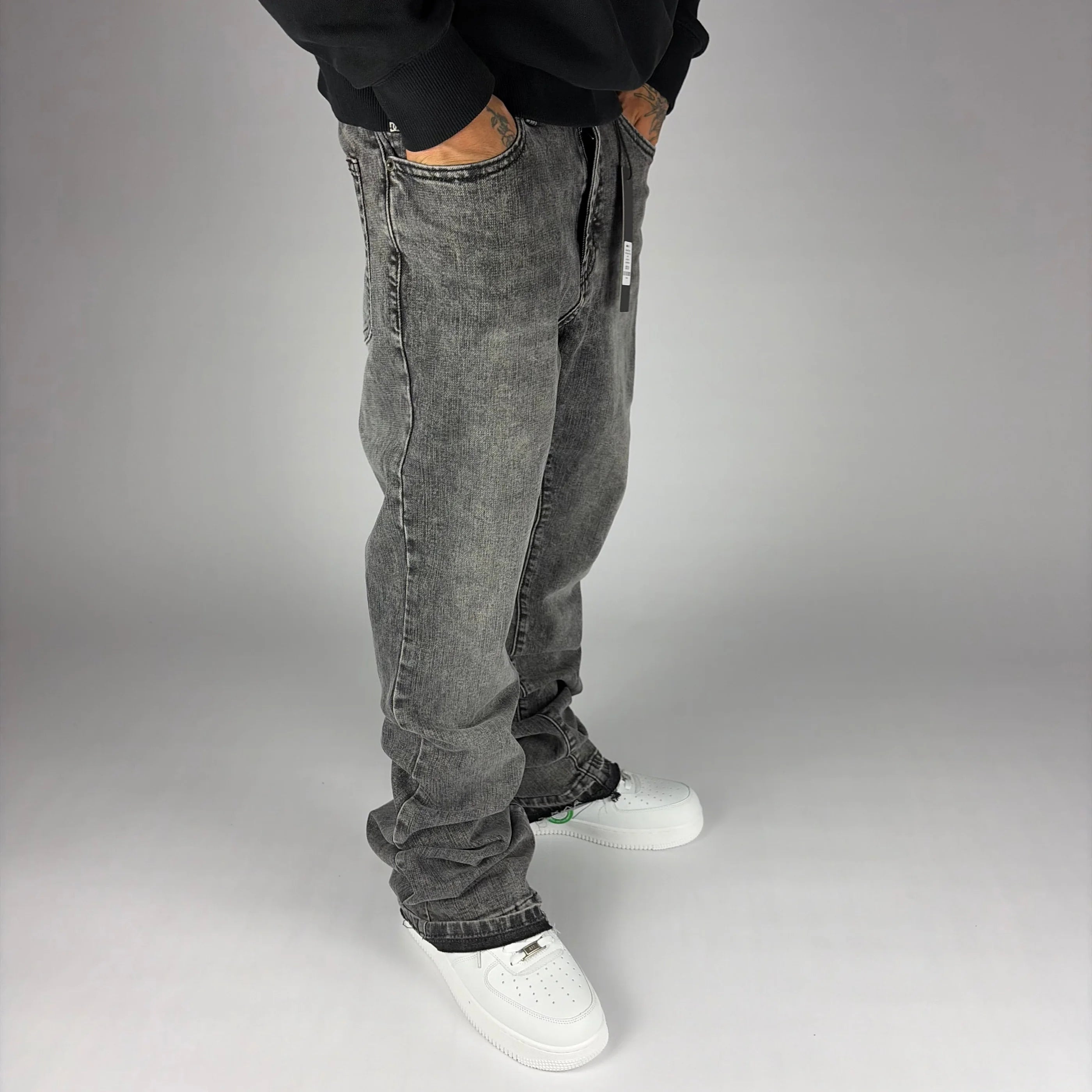 Grey Fashion Nova Flare Jeans hombre Stylo 88, detalle de tela y costuras — denim streetwear Chile