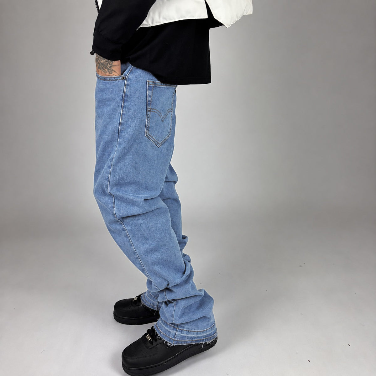 Ice Wash Flare Jeans lateral
