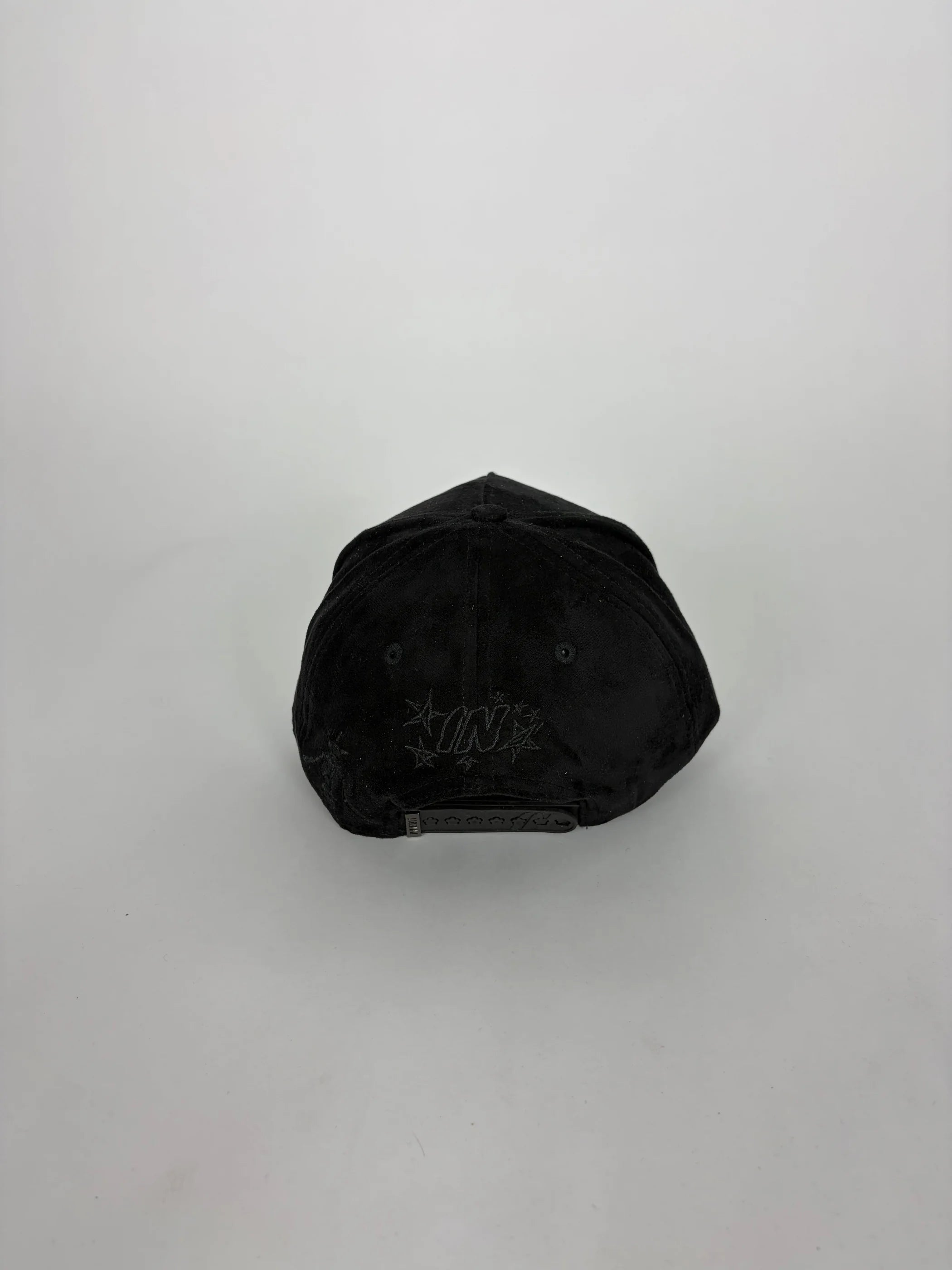 Innedit Muratravis Utopia gorra unisex Stylo 88, vista lateral — cap streetwear Chile