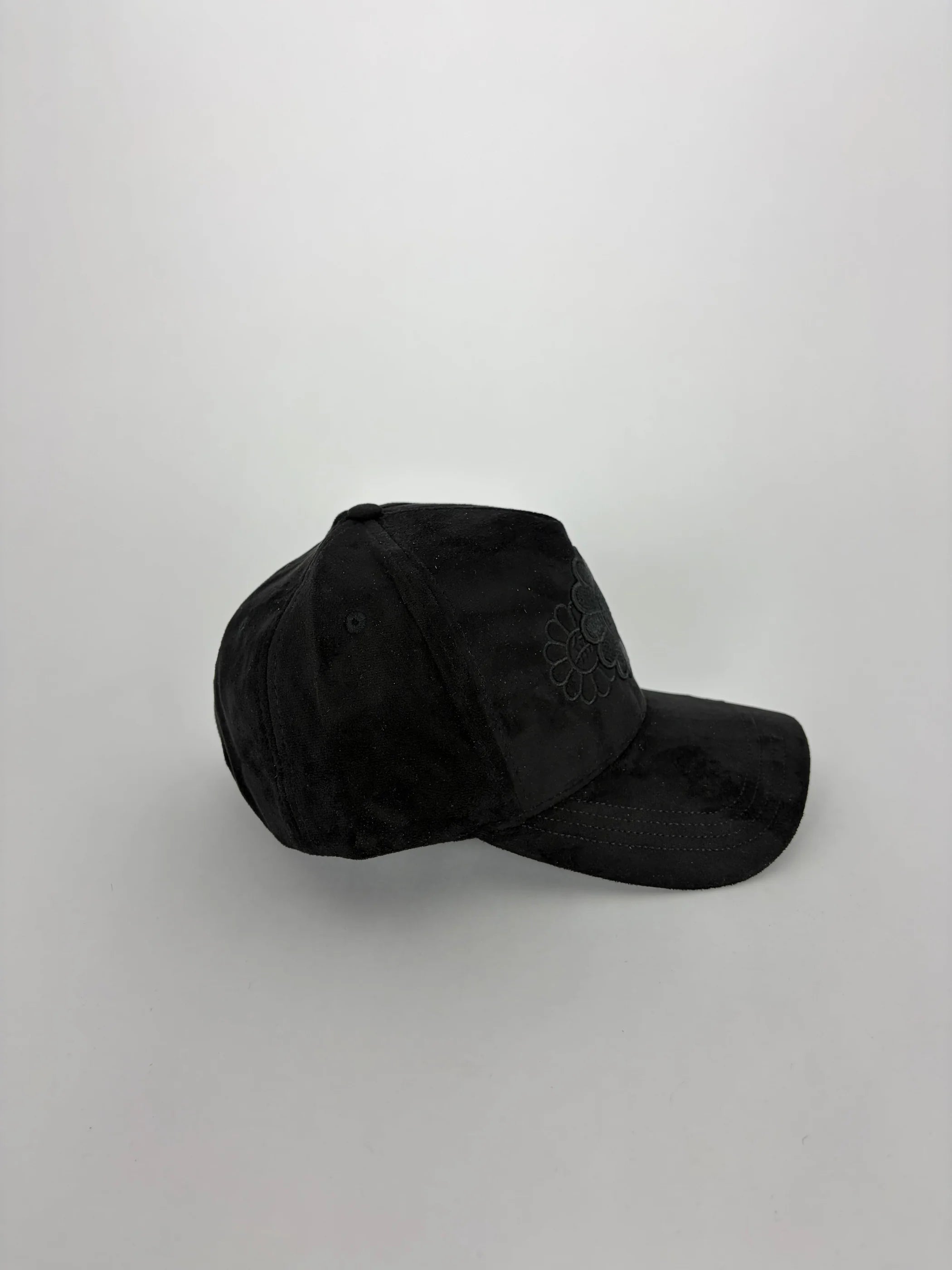 Innedit Muratravis Utopia gorra unisex Stylo 88, vista trasera con detalle de bolsillos — cap streetwear Chile