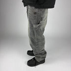 Jeans carpintero gris hombre Stylo 88, vista lateral con presilla de martillo y bolsillo lateral